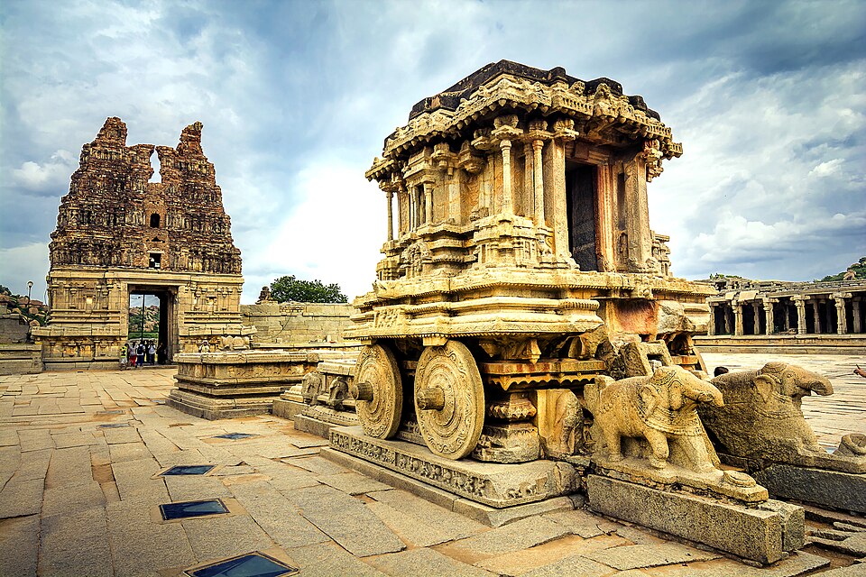विट्ठल मंदिर का प्रस्तर रथ, हम्पी
